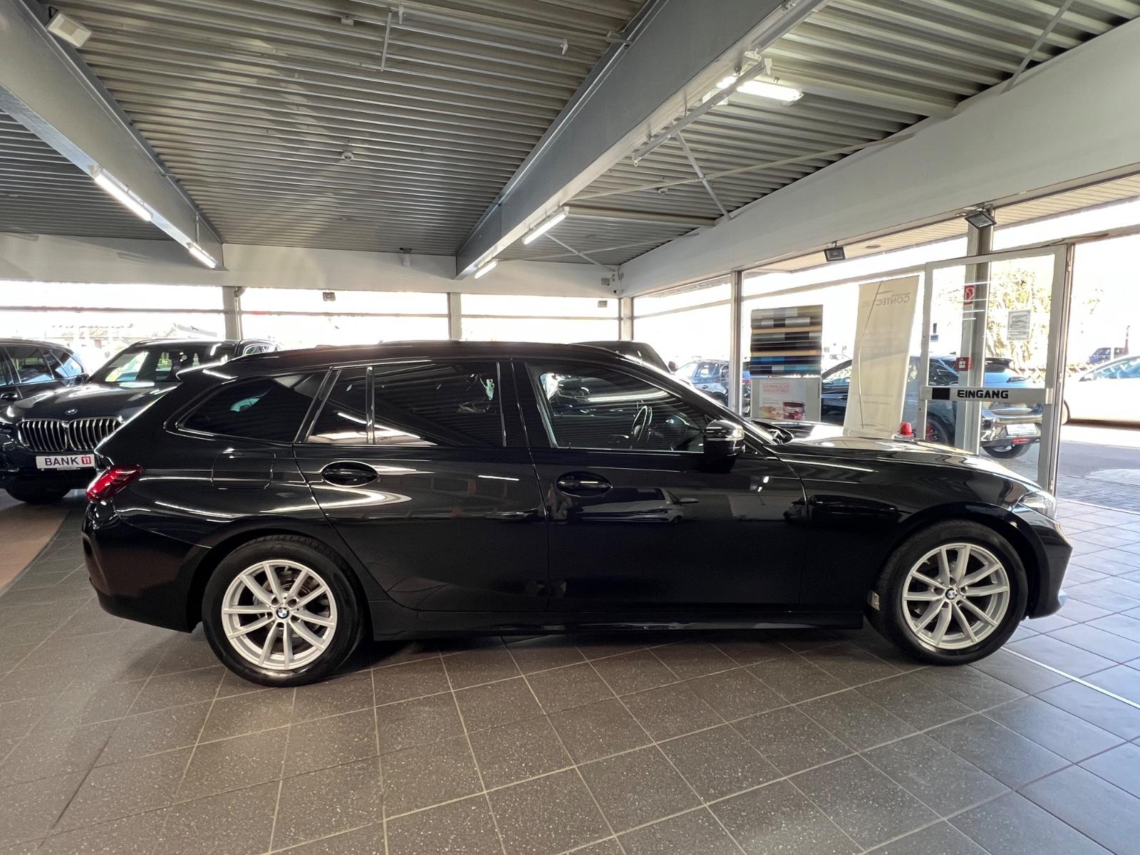 BMW 318d Touring Himmel Anthrazit+Driving Assist