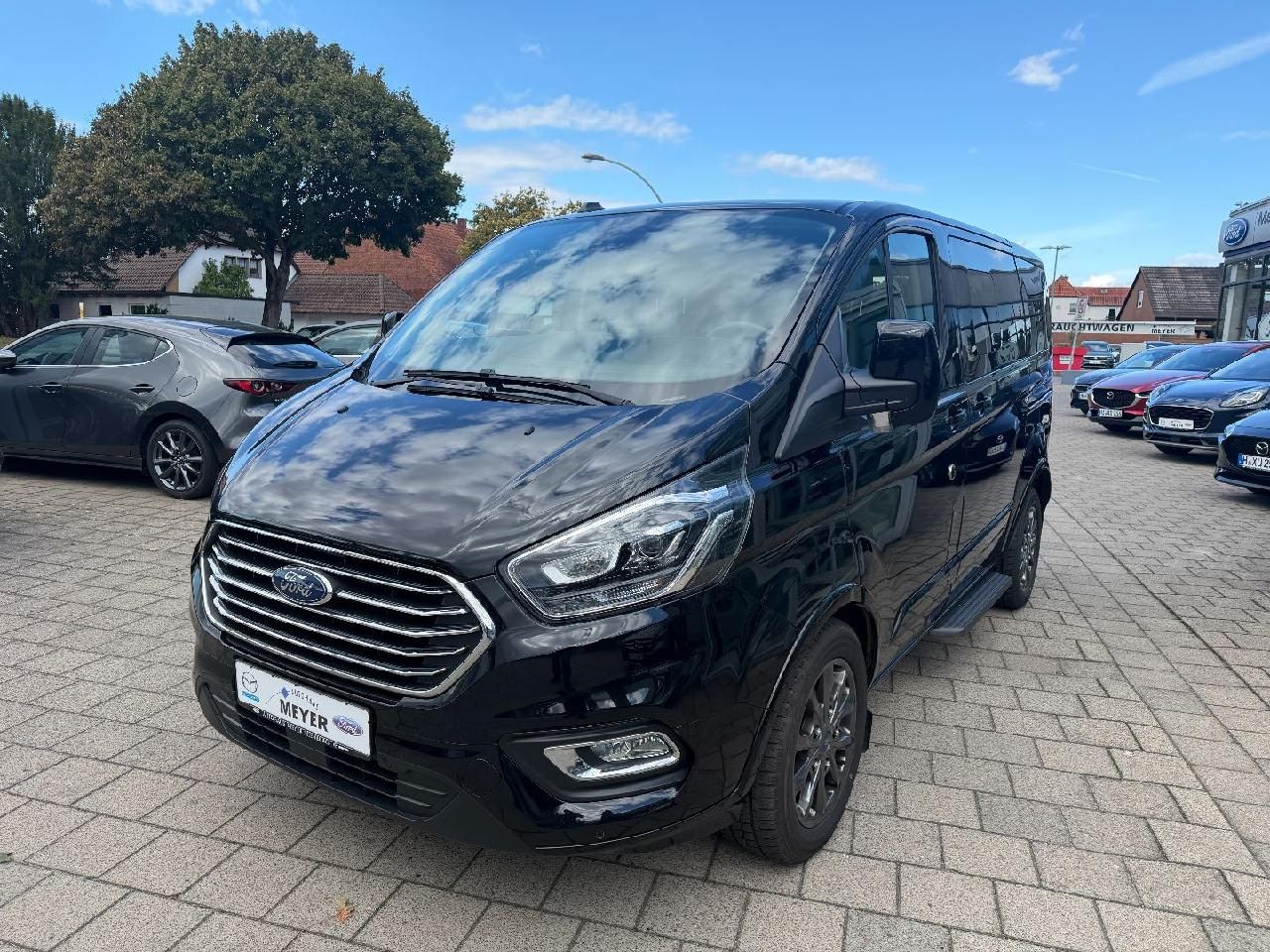 Ford Tourneo Custom 320 L1 Titanium X imagem 2