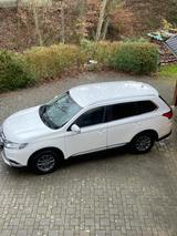 Mitsubishi Outlander 2.0 Benziner ClearTec 2WD - - Mitsubishi Gebrauchtwagen in Freiburg