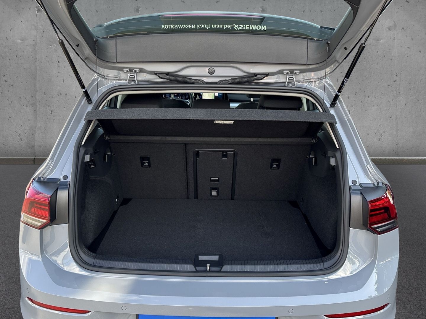 Fahrzeugabbildung Volkswagen Golf 2.0 TDI Life Navi AHK GJR