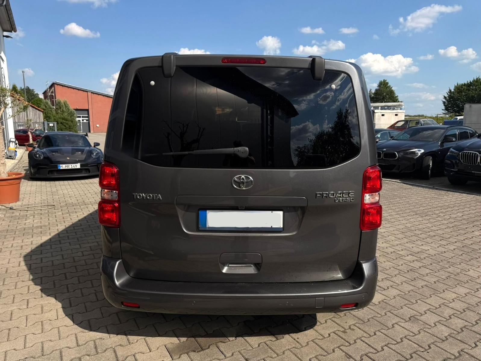 Toyota Proace Verso L1 Executive*PANO*StHz*7Sitzer