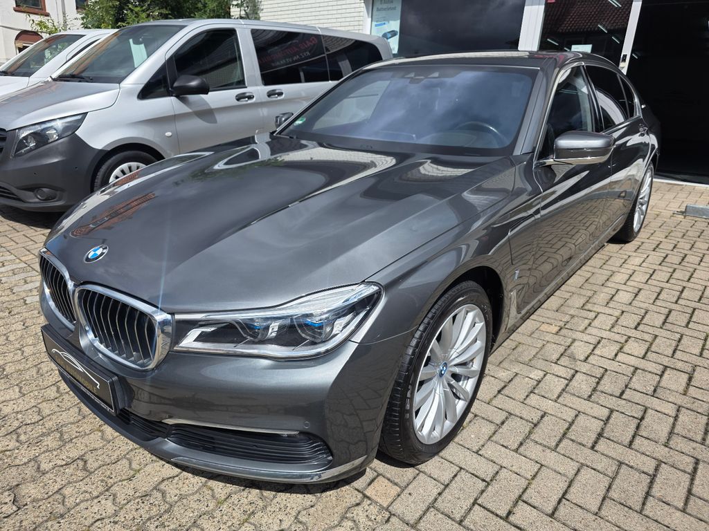 Image of BMW 740