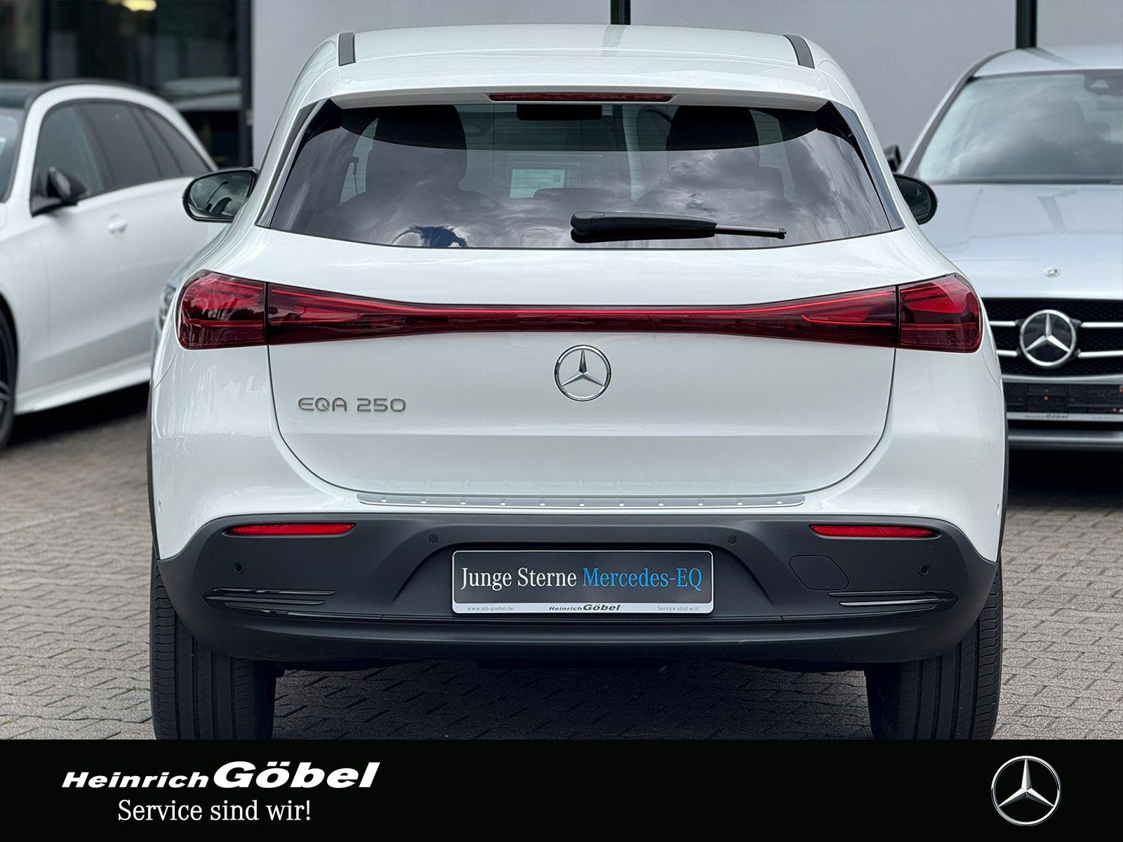 Fahrzeugabbildung Mercedes-Benz EQA 250 ELETRIC-ART*NIGH-PAKET*TOTWINKEL*KAMERA