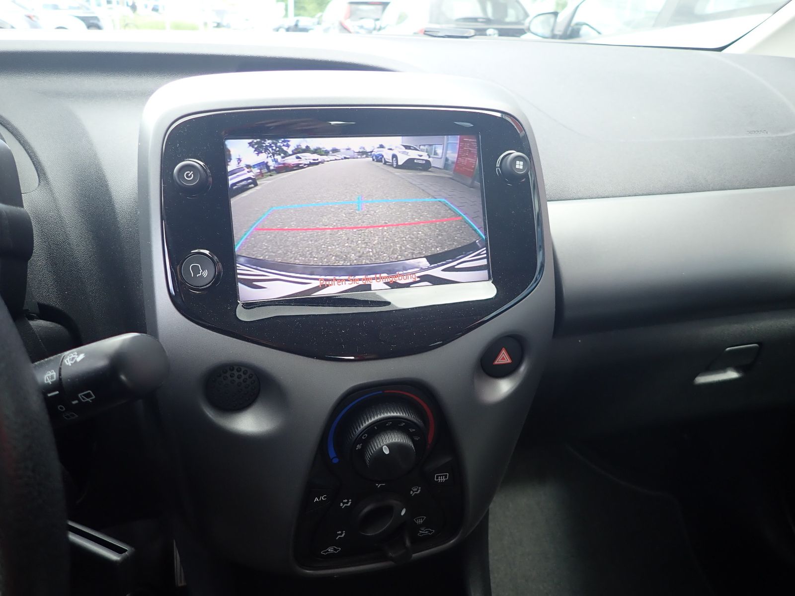Fahrzeugabbildung Toyota Aygo x-play TEAMD