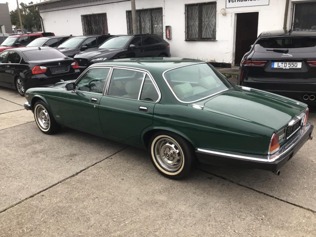 Jaguar XJ6