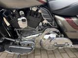 Harley-Davidson FLHTKSE Ultra Limited CVO Streaming Eagle  - Harley-Davidson Ultra Limited (FLHTK)