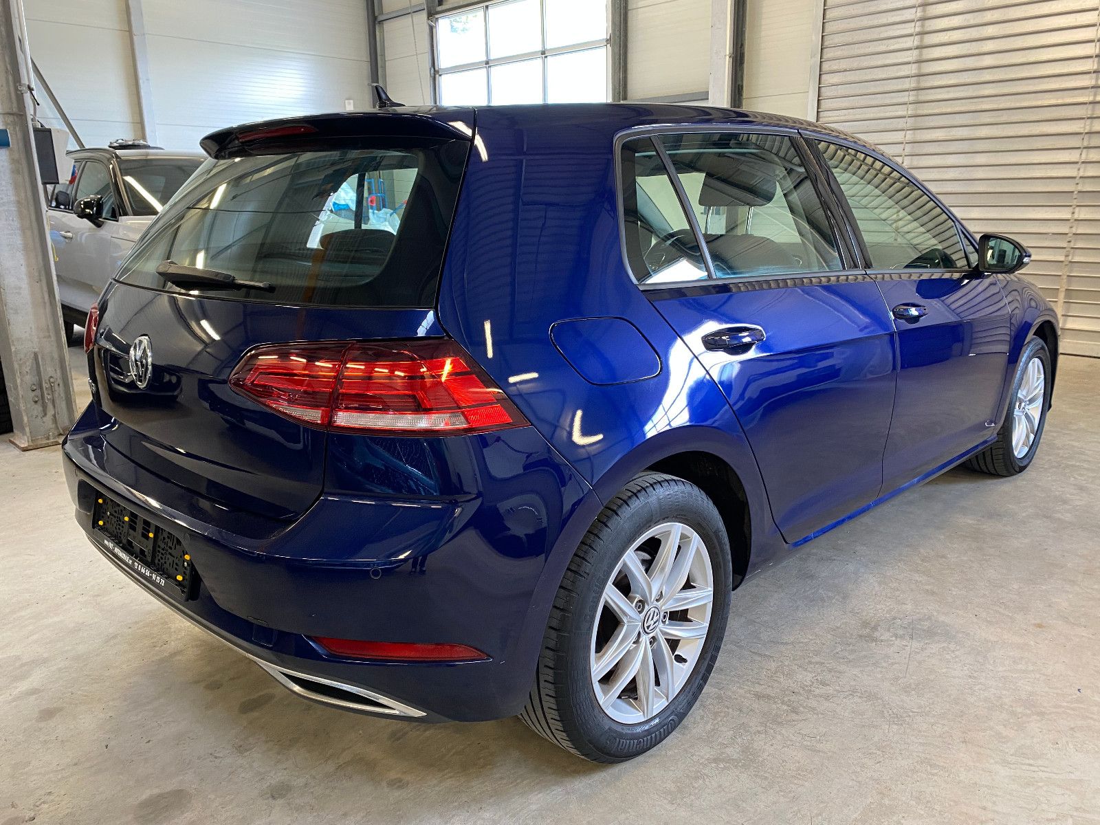 Fahrzeugabbildung Volkswagen Golf VII Lim. Highline DSG ACC Navi Pano Kam LED