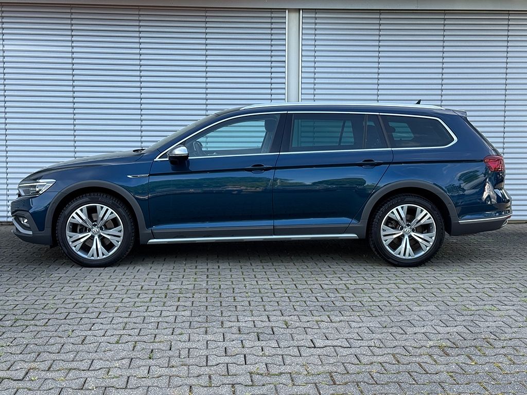 Passat Alltrack 2.0 TDI 4M *STDHZG*AHK*LEDER*
