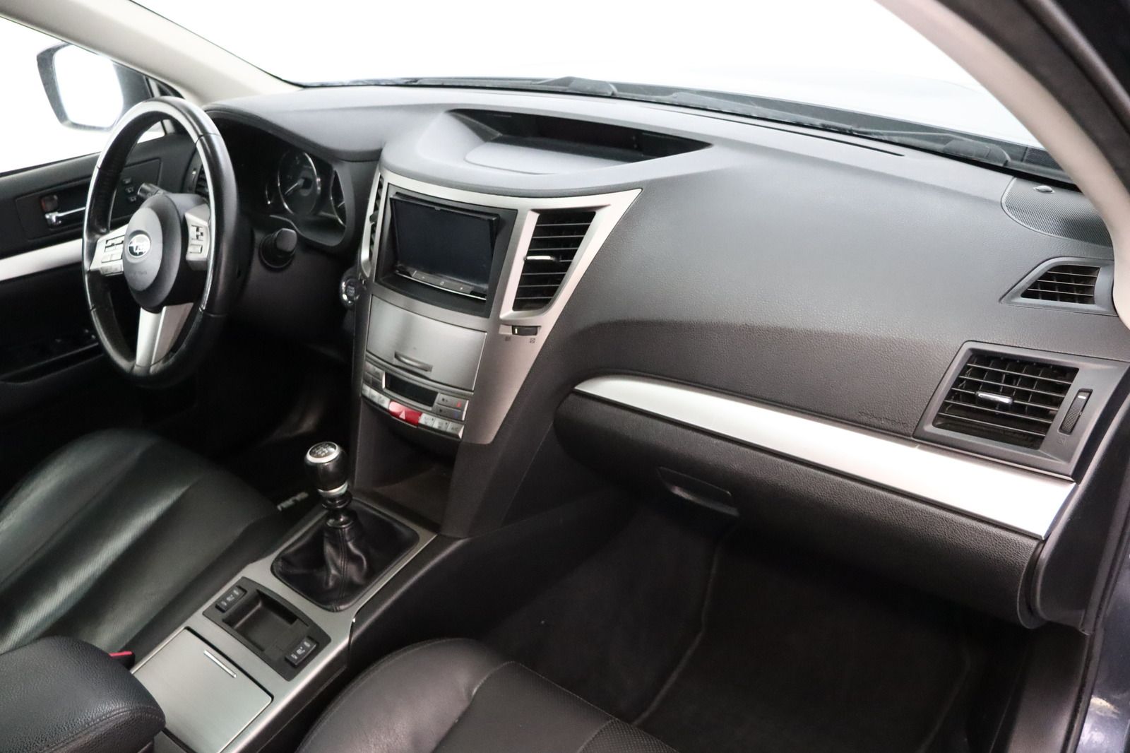 Fahrzeugabbildung Subaru Legacy Kombi 2.0D Outback Comfort Navigation