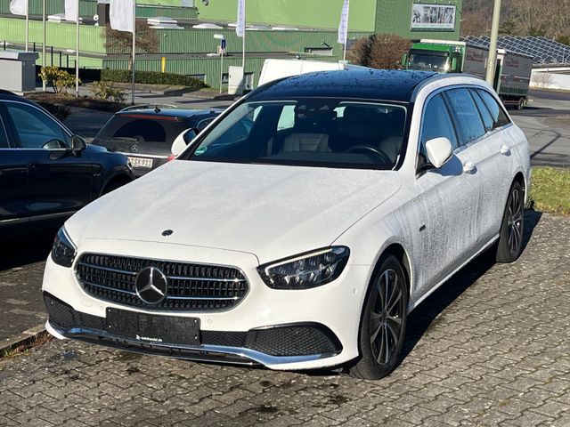 Mercedes-Benz E 300de Avantgarde Facelift Panorama Distronic