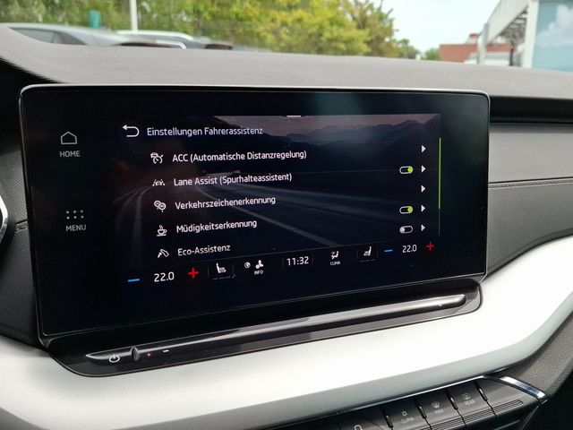 Octavia Combi 2.0TDI DSG Ambition AHK