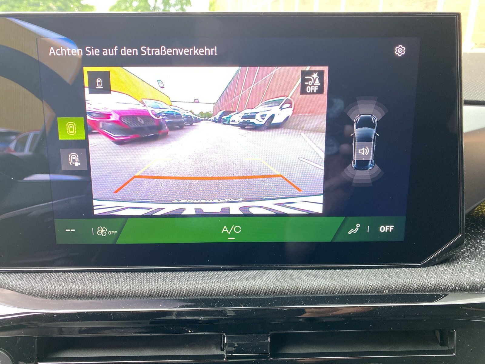 Renault Clio - Bild 18
