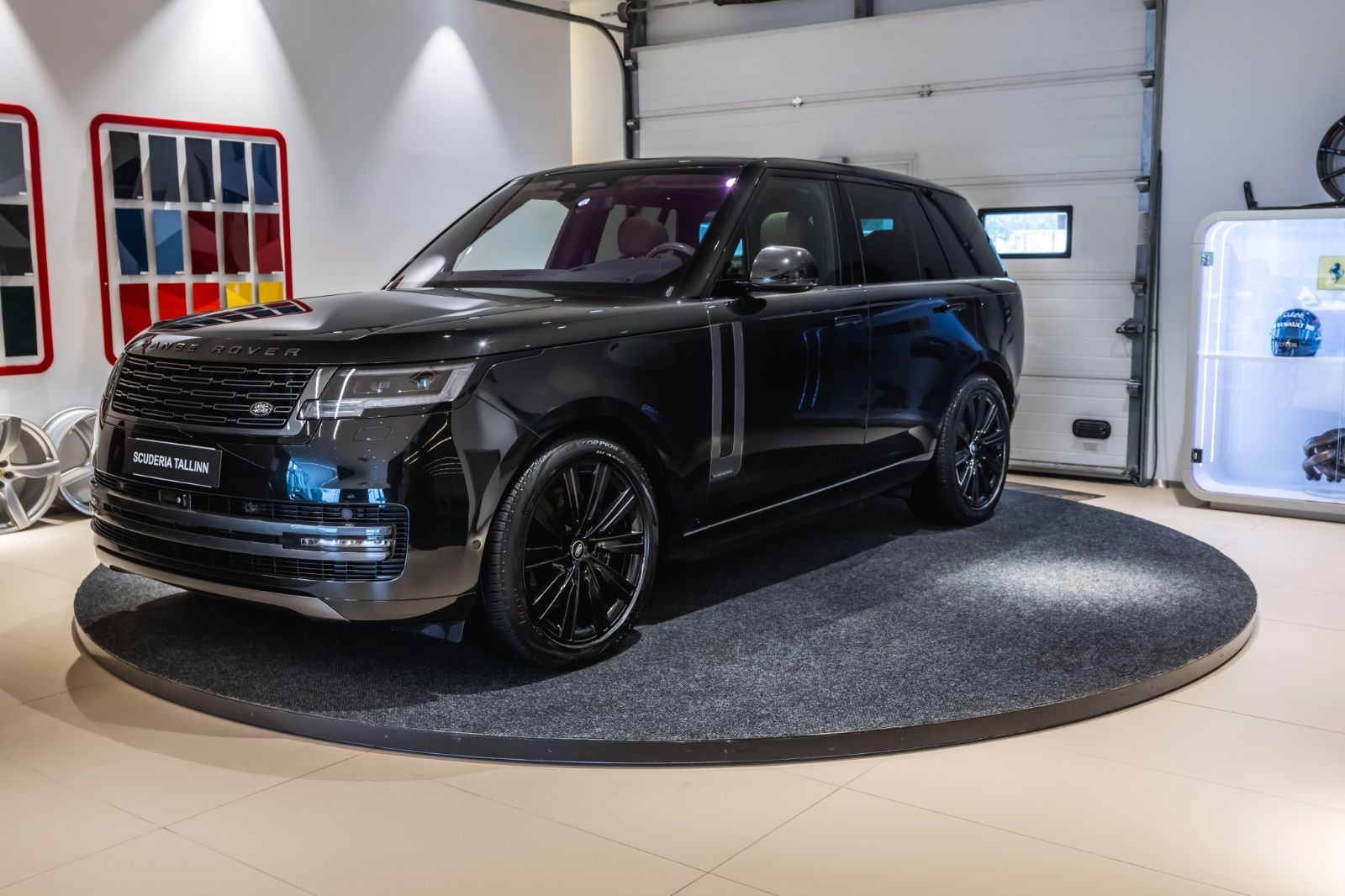 Land-Rover Range Rover - 1
