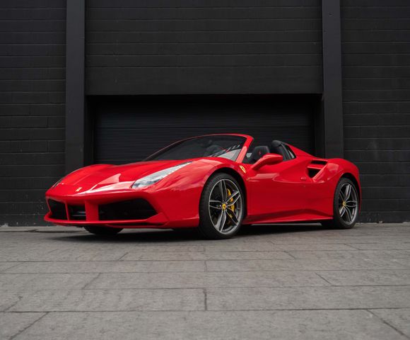 FERRARI 488 Spider