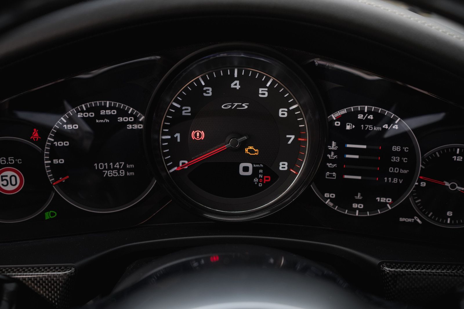 Fahrzeugabbildung Porsche Panamera Sport Turismo GTS-BOSE-Approved