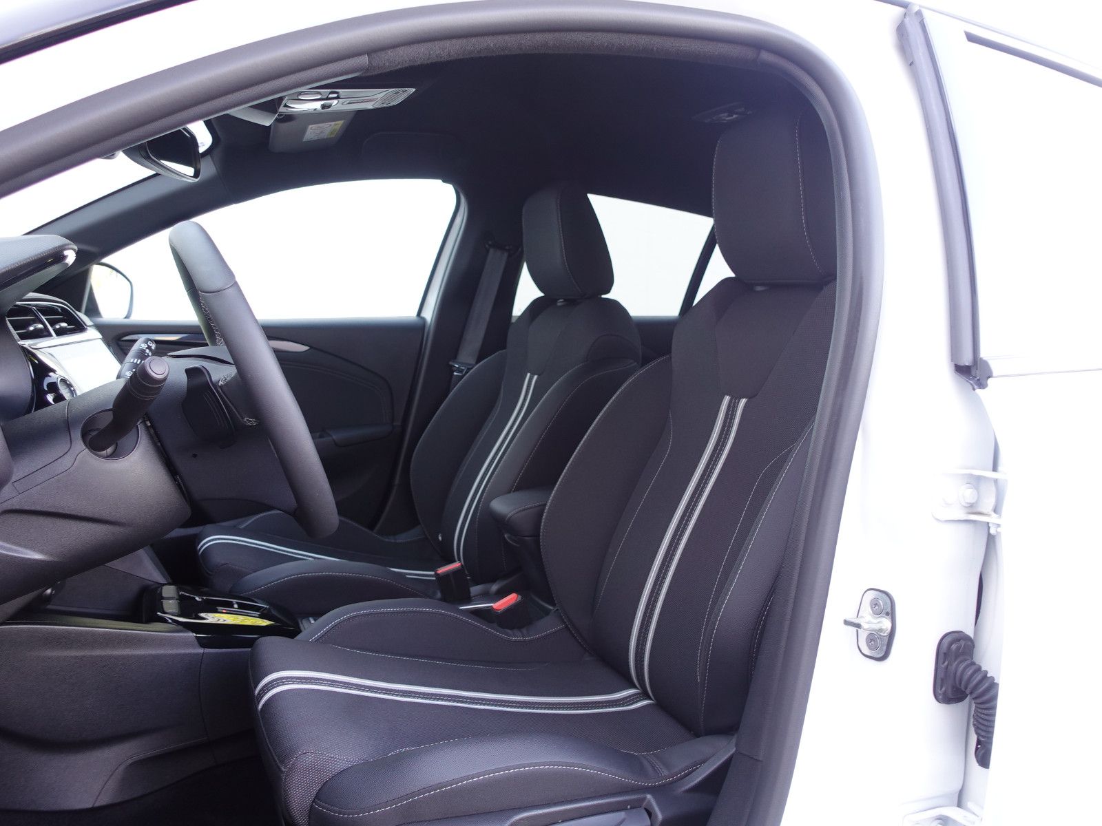 Fahrzeugabbildung Opel Corsa GS 1.2T AUTOMATIK,Navi,Kamera,Sitzhzg,Allw