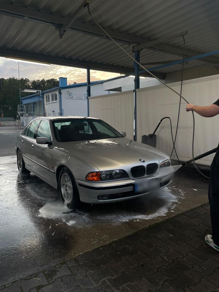 BMW 520