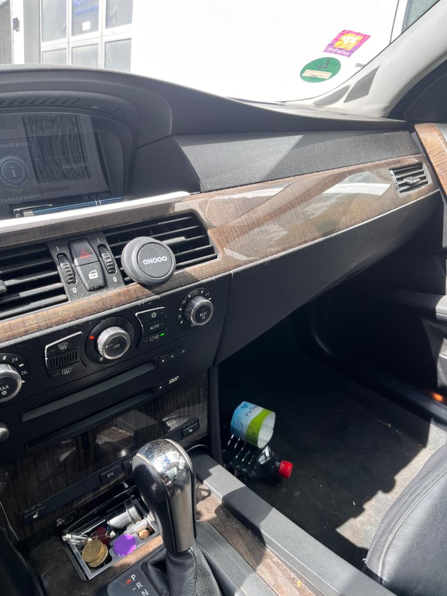 BMW 530 2005 — photo 12