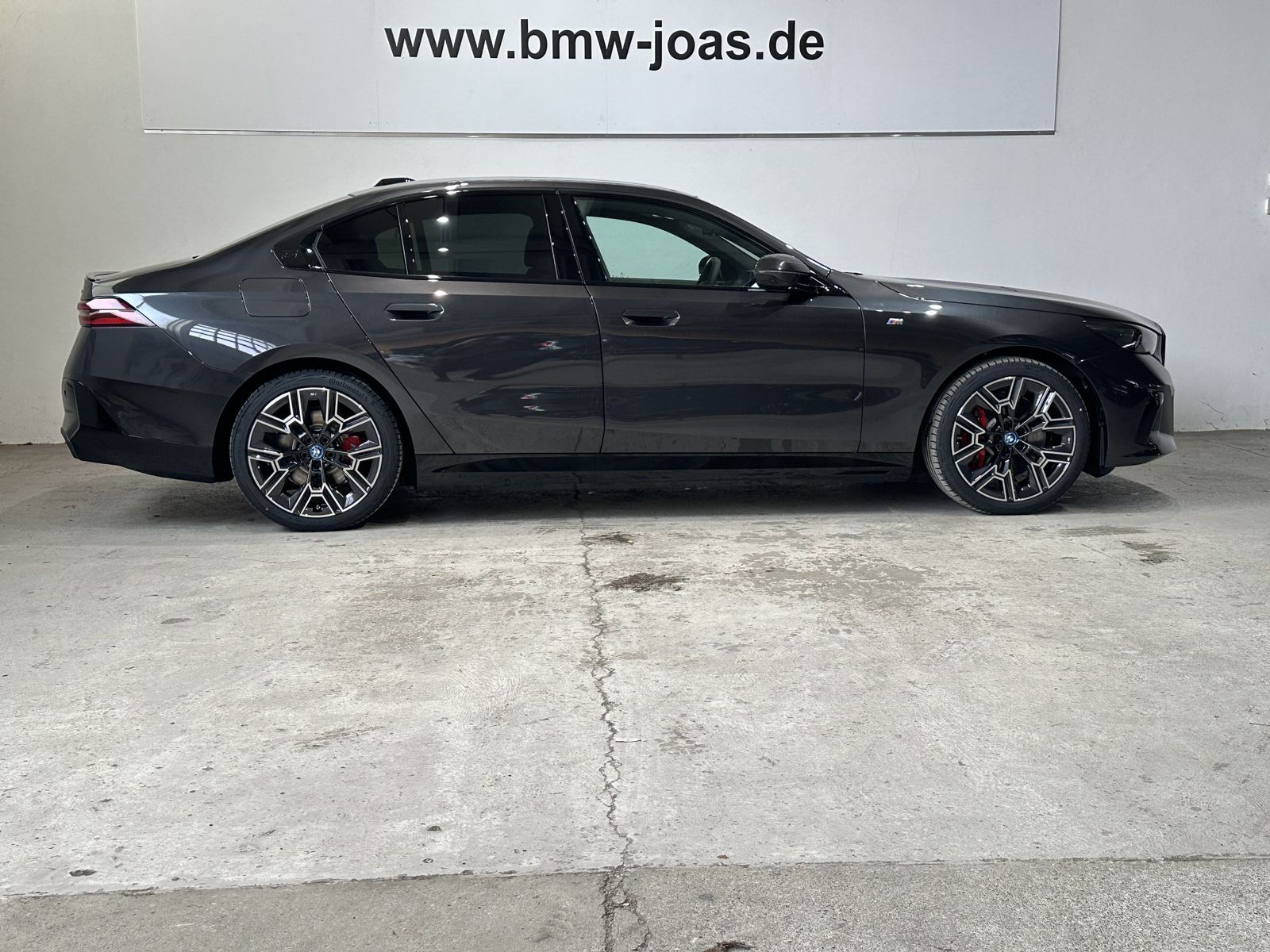 Fahrzeugabbildung BMW i5 xDrive40 20" M Aerodynamikräder, Innenraumkam