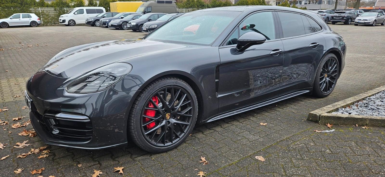 Porsche PANAMERA SPORT TURISMO GTS APPROVED