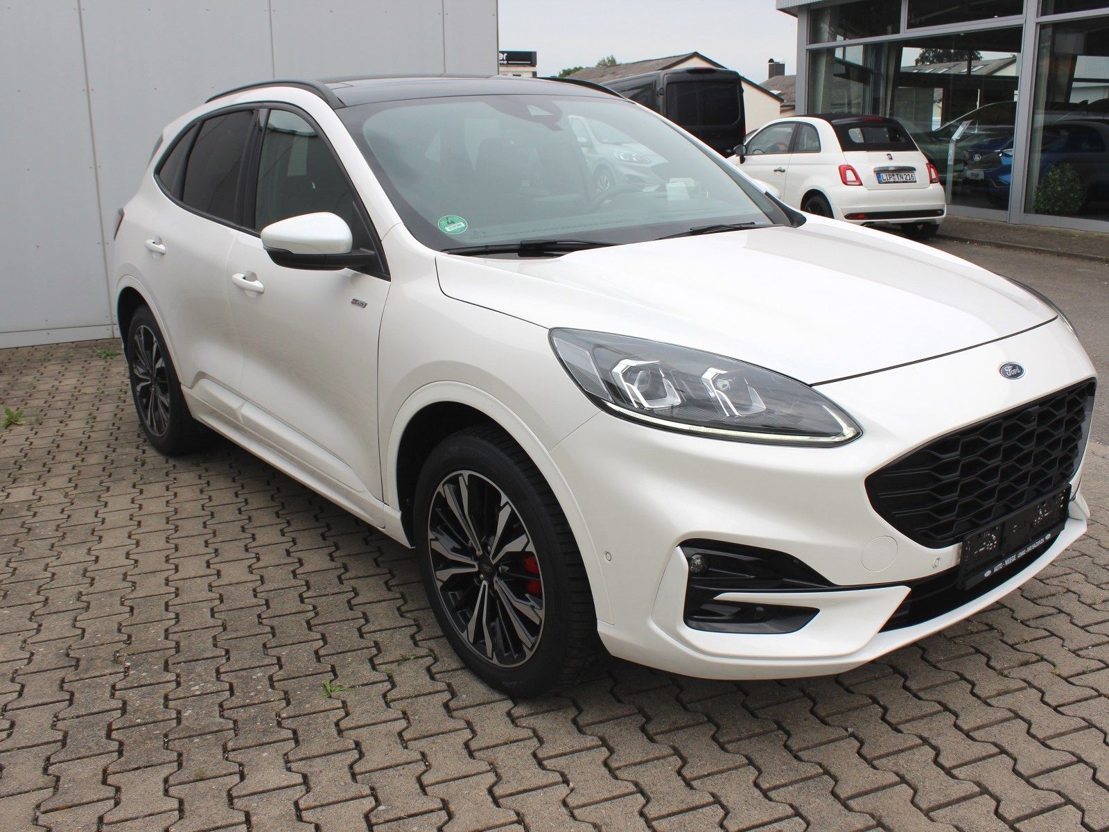Fahrzeugabbildung Ford Kuga Plug-In Hybrid ST-Line X 2,5 Duratec