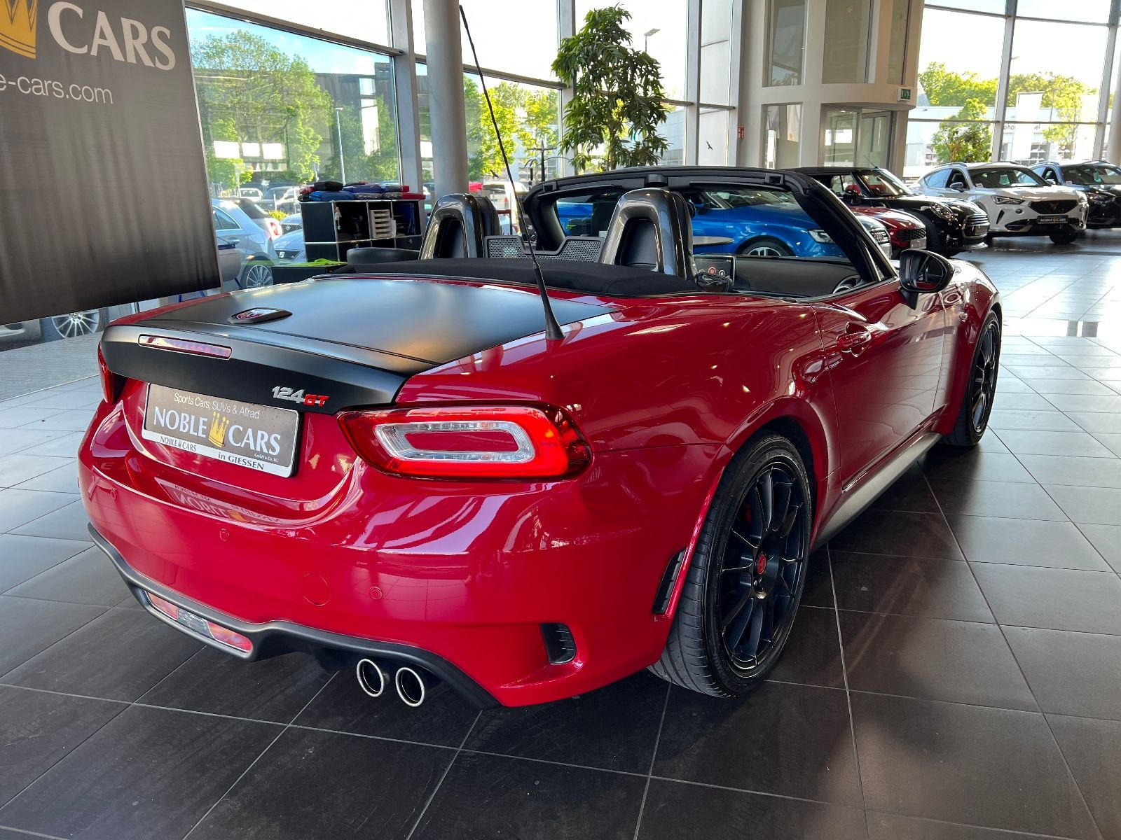 Fahrzeugabbildung Abarth 124 Spider GT LED BOSE LEDER