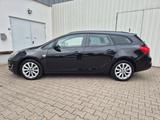 Opel Astra J Sport Tourer 2.HD TÜV NEU LENKRADHEIZUNG - Opel Astra mit Benzin-Antrieb in Berlin: Kombi, Automatik