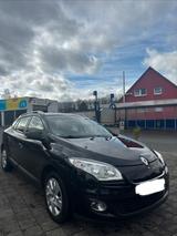 Renault Megane - Renault Megane aus 2012 mit Benzin-Antrieb: Kombi