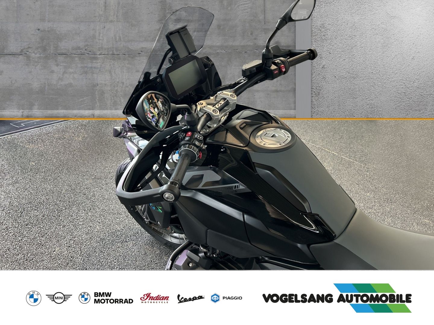 Fahrzeugabbildung BMW R 1300 GS Triple Black, Dynamik-Paket, Innovatio