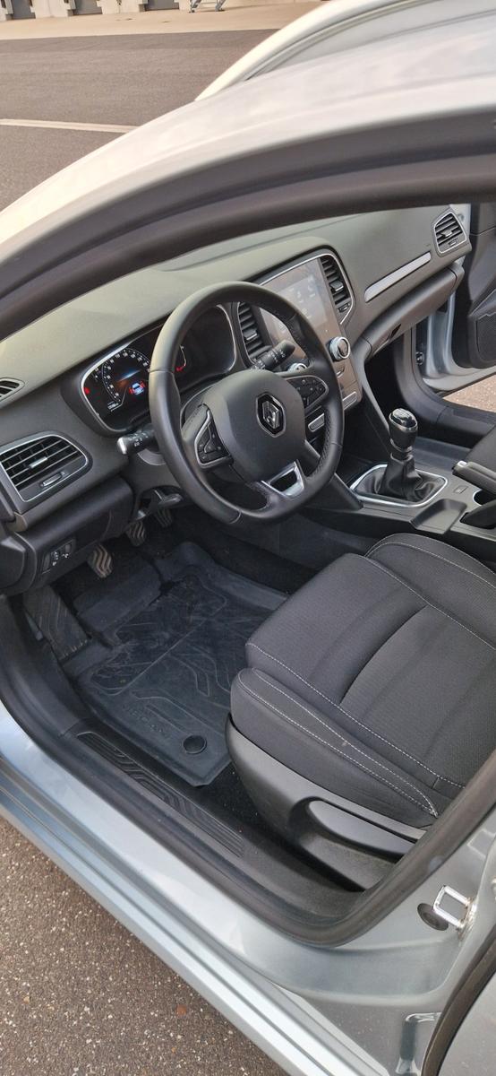 Renault Megane IV Grandtour, Diesel, TüV 07/2028