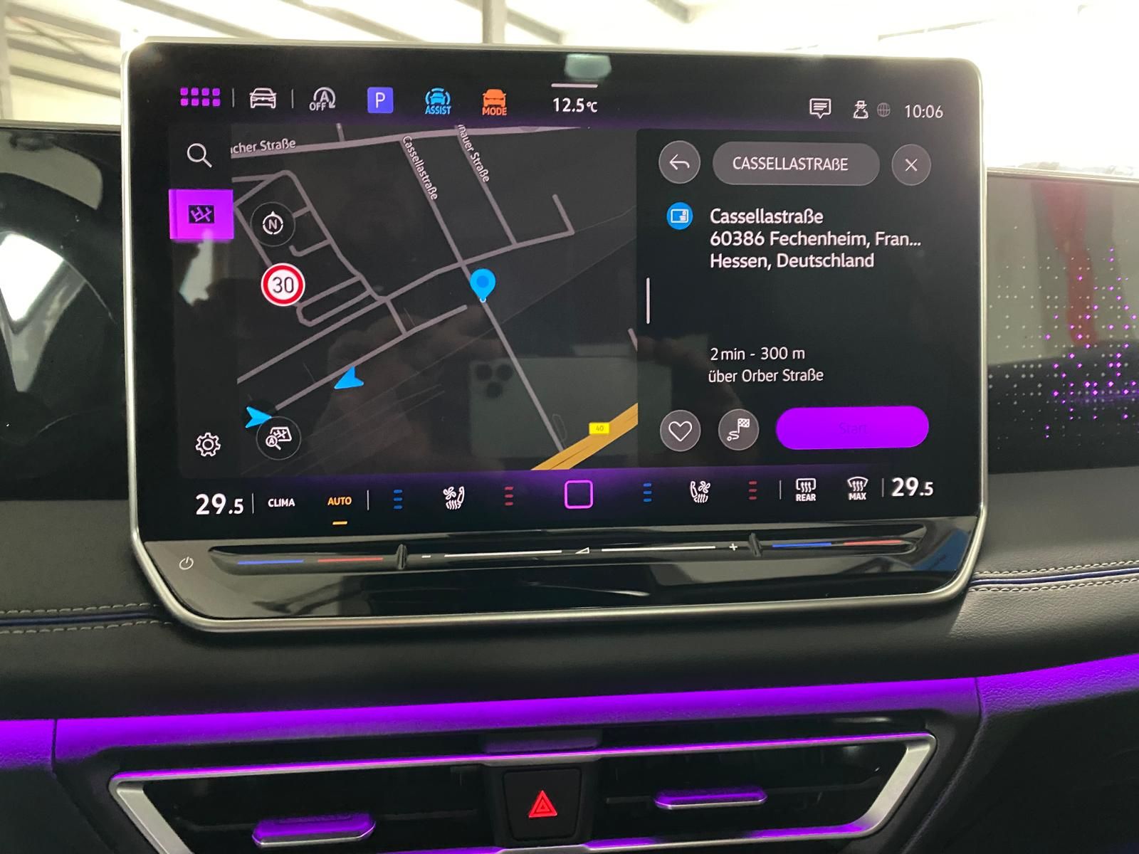Fahrzeugabbildung Volkswagen Tiguan 2.0 TDI 4M R-Line/Leder/Pano/Matrix/AHK/