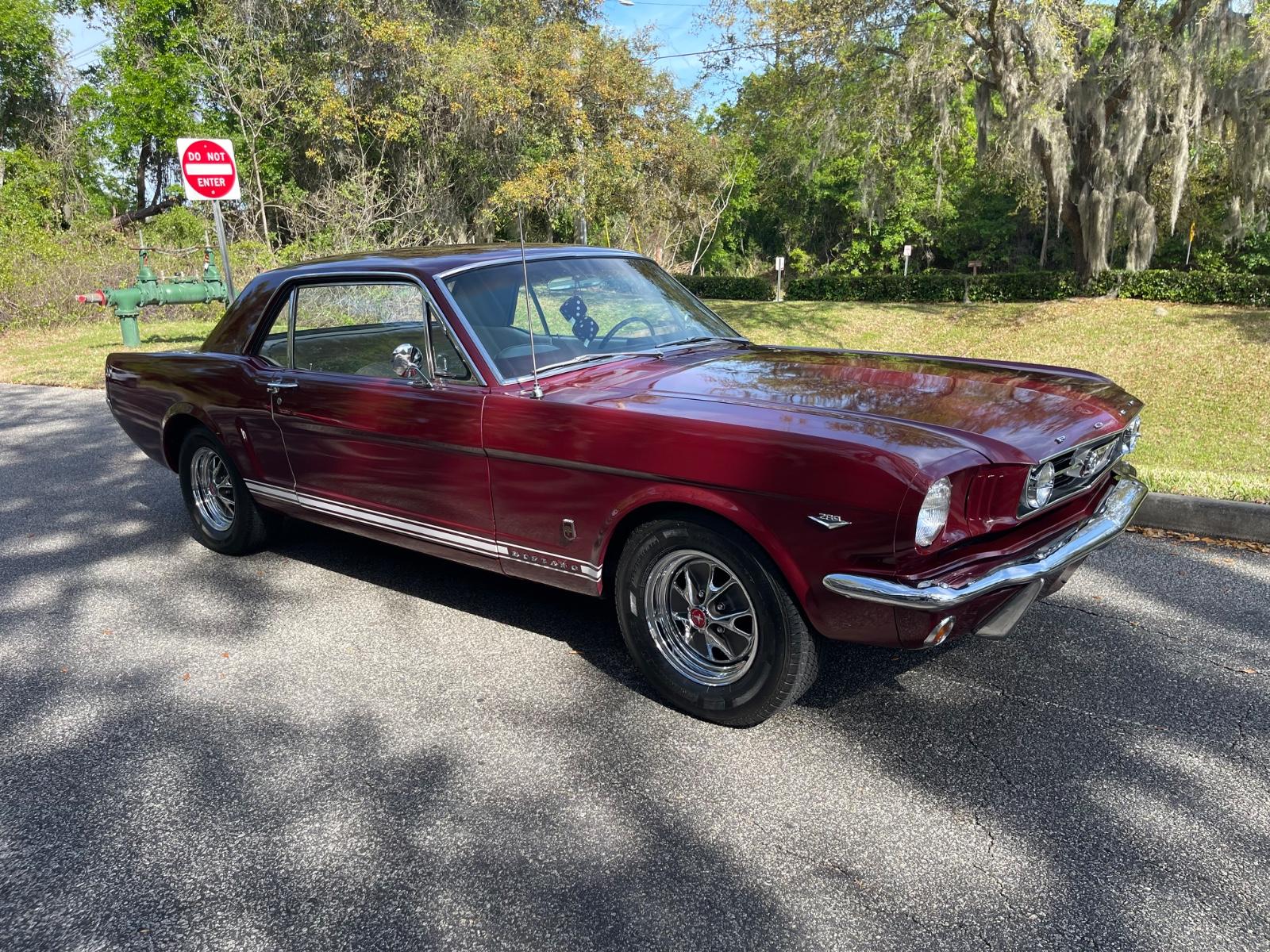 Ford Mustang, tolles Auto, kein Rost, aus Kalifornien