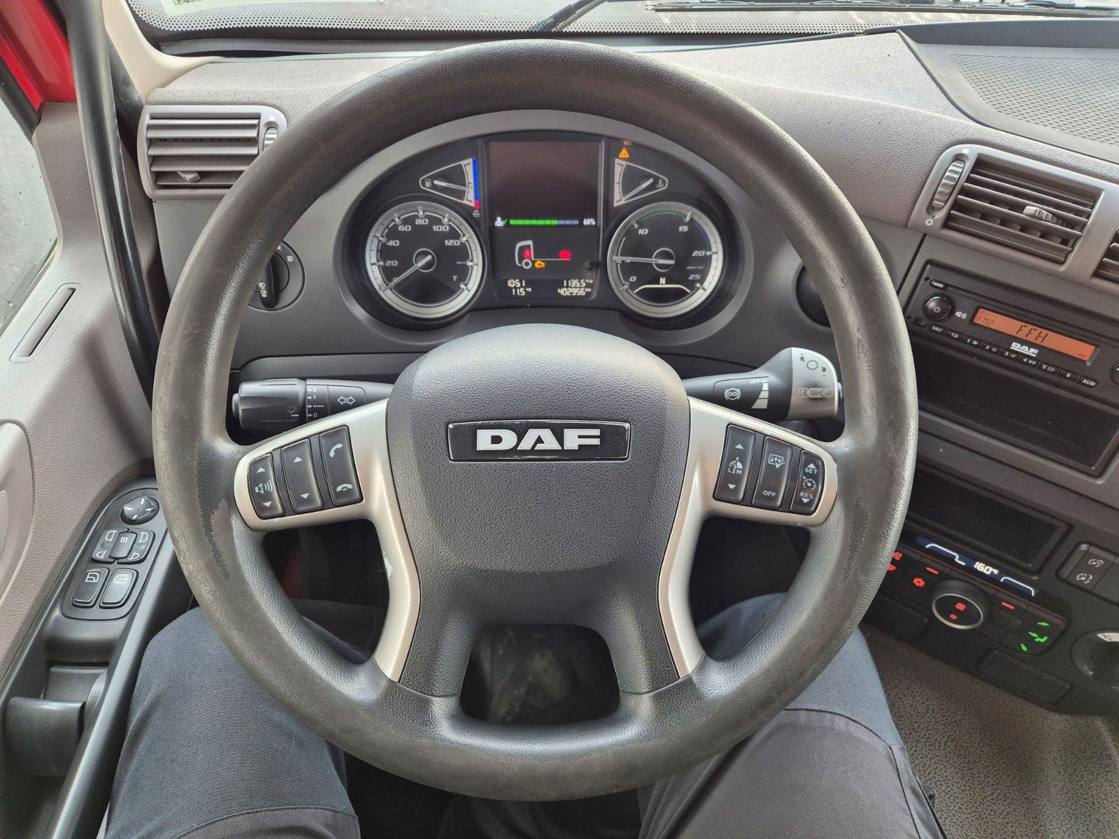 Fahrzeugabbildung DAF CF 450 FT 4x2 Hydraulik Alu-Felgen