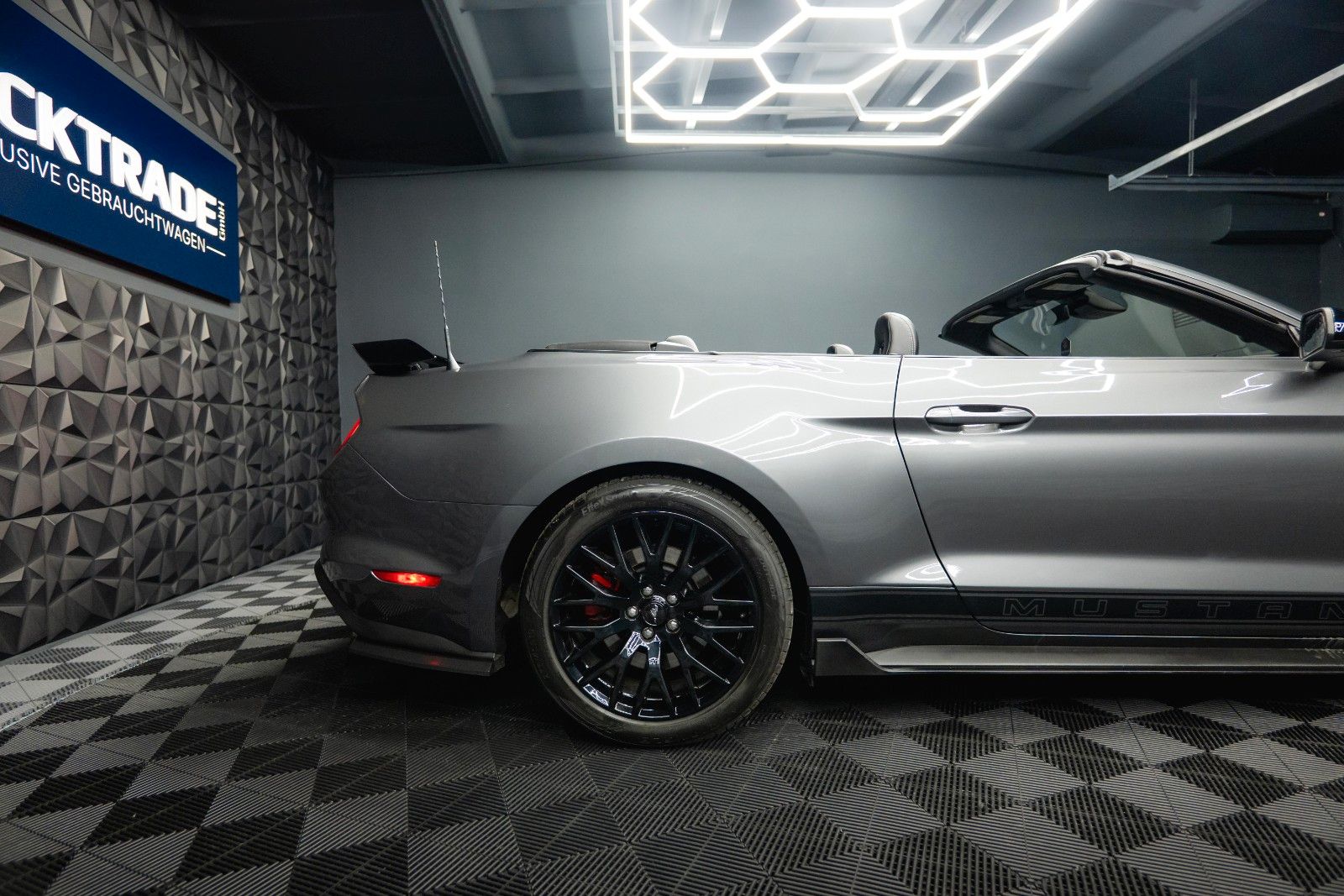 Fahrzeugabbildung Ford Mustang Shelby GT 500 5.0 V8 PREMIUM Performance