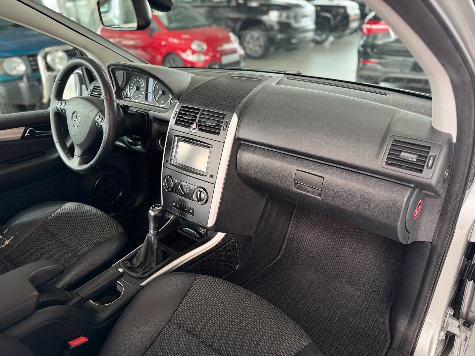 Fahrzeugabbildung Mercedes-Benz A 160 Avantgarde "Klima Parksensoren Sitzheizg."