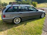 BMW E36 328i Touring - BMW 328: E36