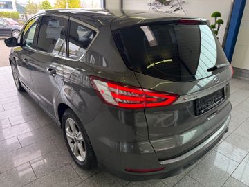 Ford S-Max - 8