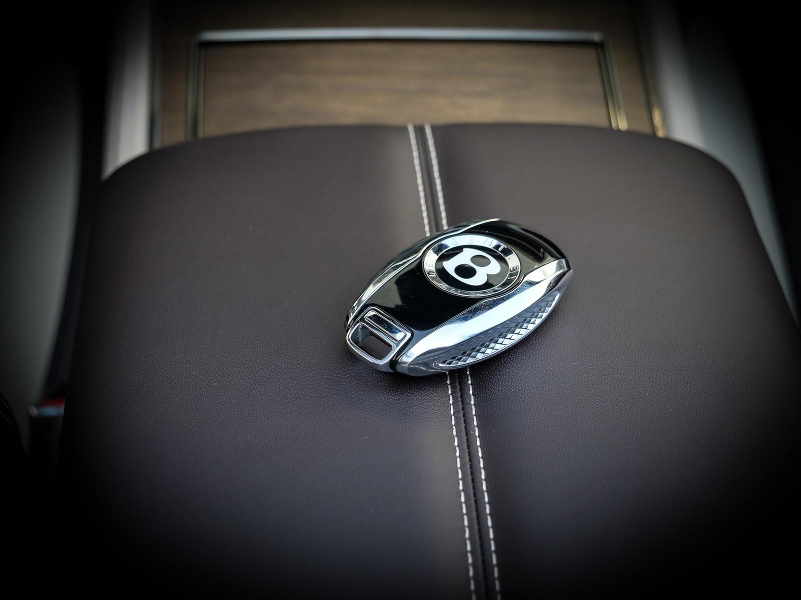 Bentley Continental GTC S Touring Spec, Rotating Display