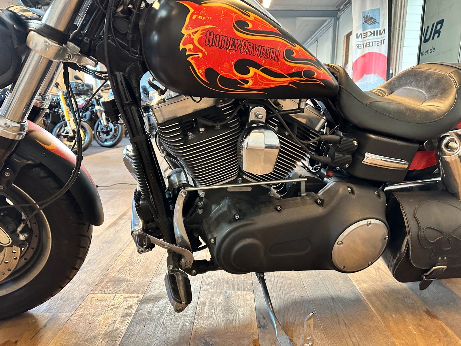 Fahrzeugabbildung Harley-Davidson FXDF Fat Bob - Sonderlackierung Nr. 76/200