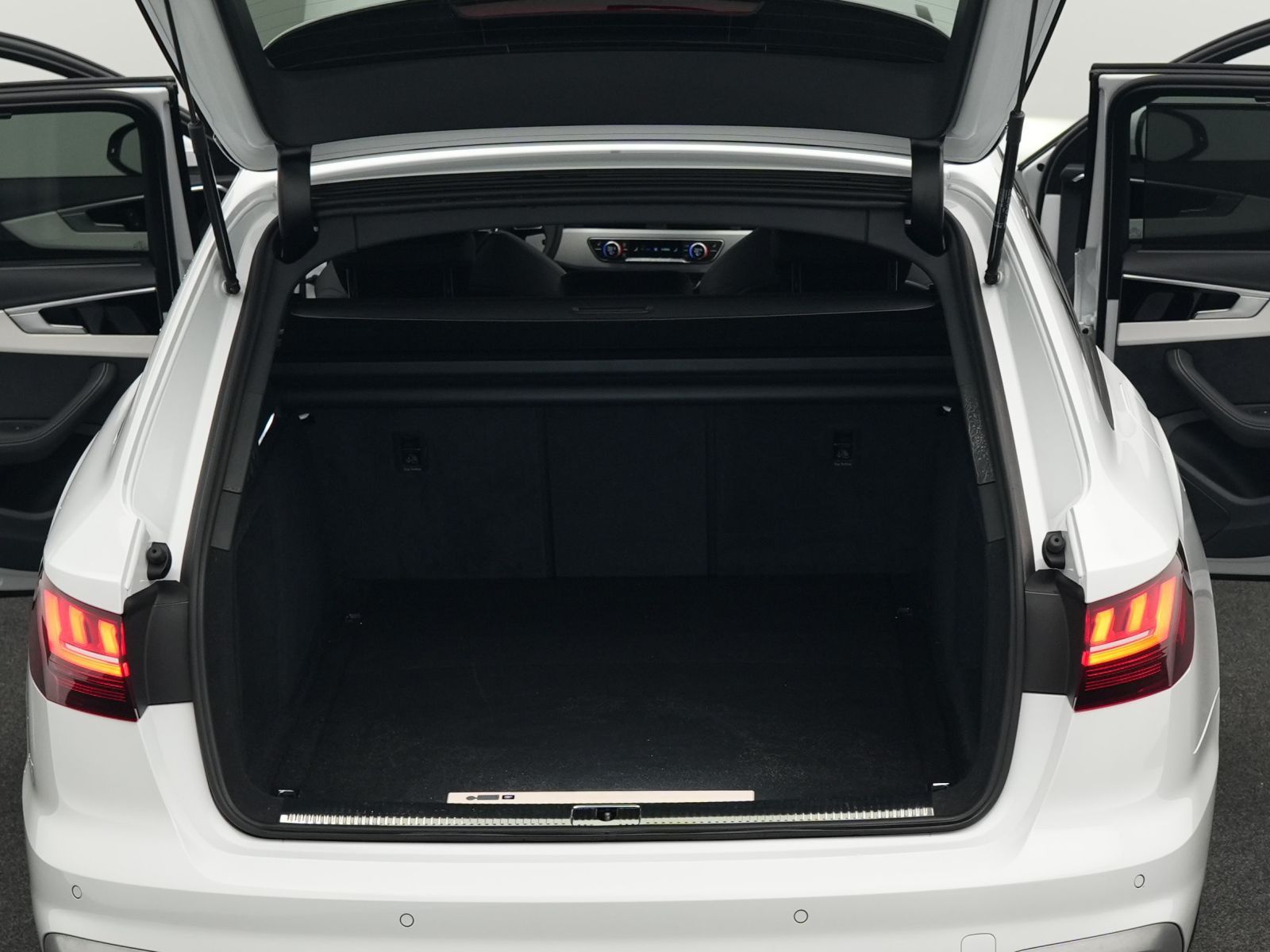 Audi A4 - Bild 16