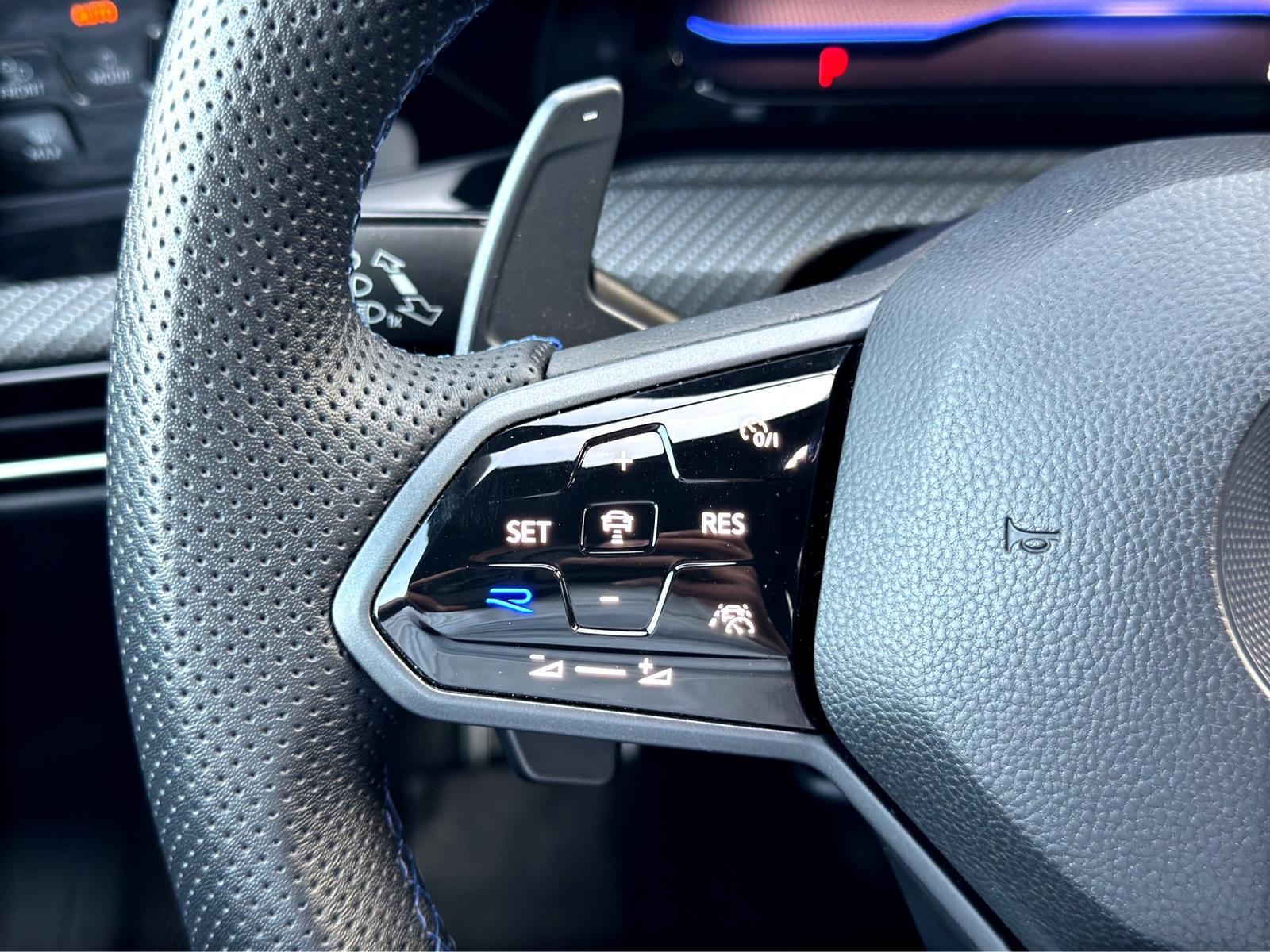 Volkswagen Golf R 4MO*DCC*HUD*AKRAPOVIC*IQ*HARMAN*ACC*KAM, миниатюра 20