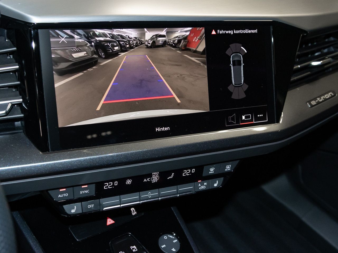Audi Q4 e-tron 40 S line Standklima Navigation 19'' foto 18