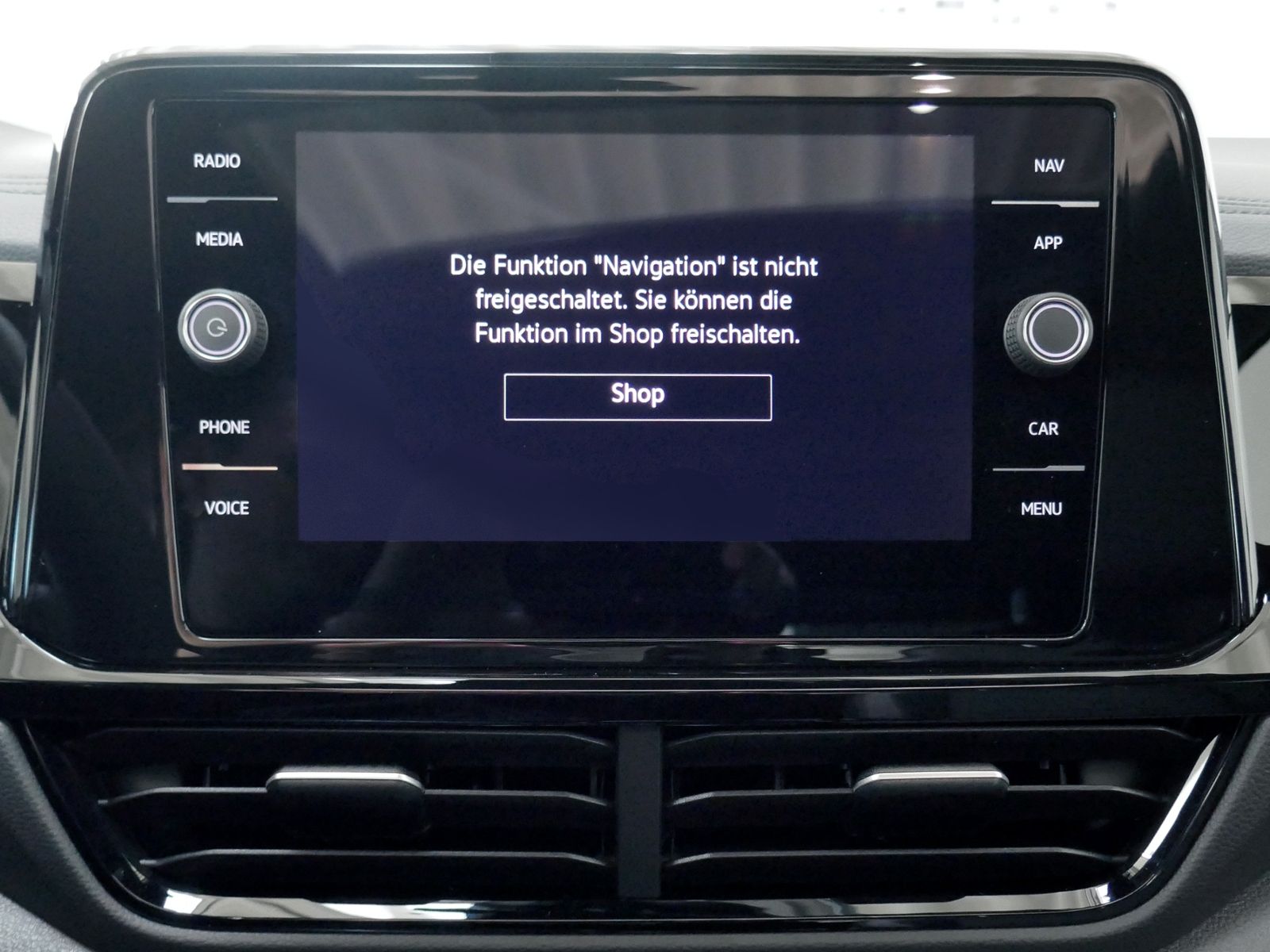 Fahrzeugabbildung Volkswagen T-Roc Style 1.5 TSI DSG | LED RFK ACC