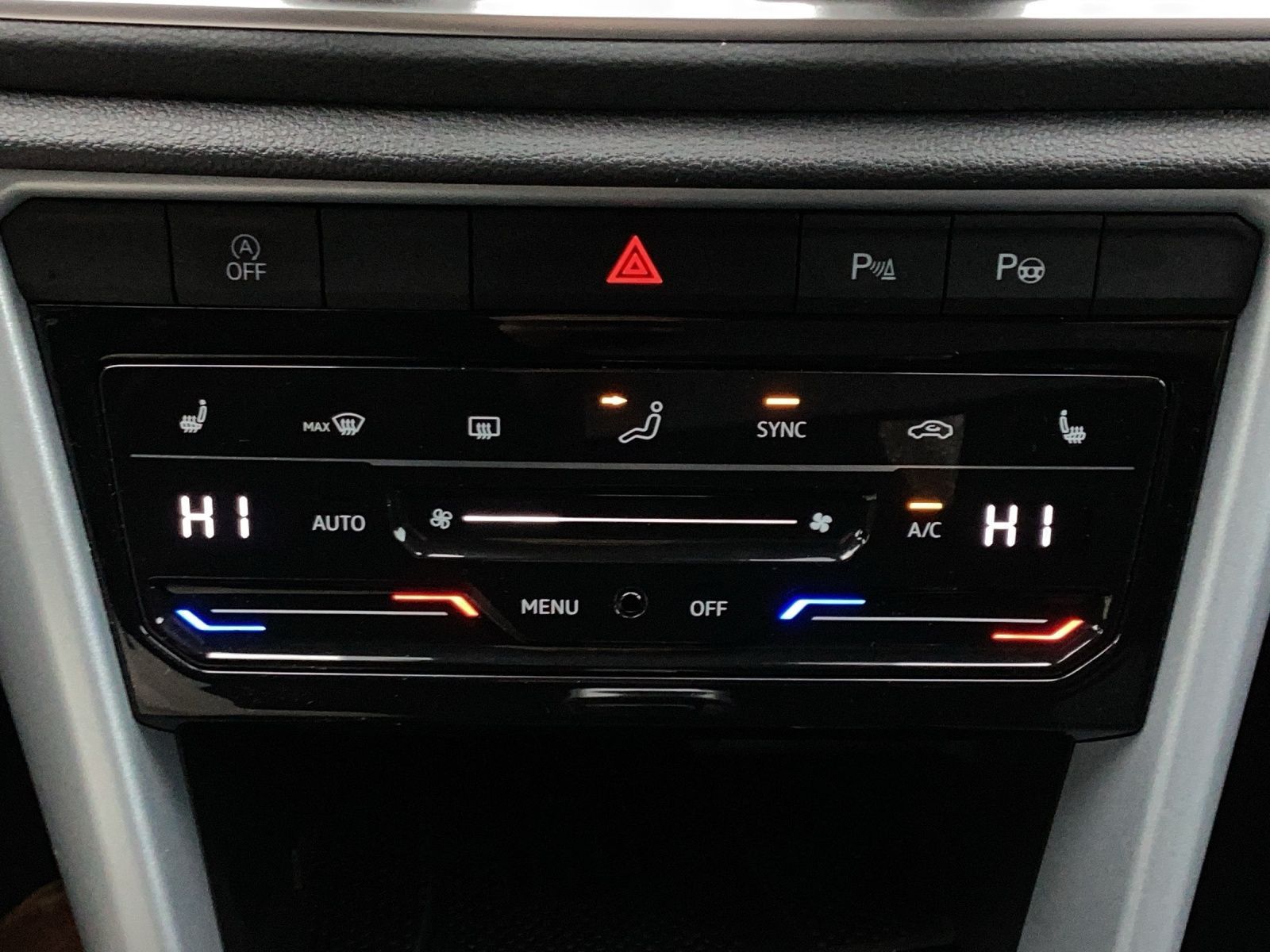 Volkswagen T-Roc - Bild 12