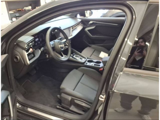 Audi A3 Sportback TFSI e advanced ACC Navi LED CarPla imagem 3