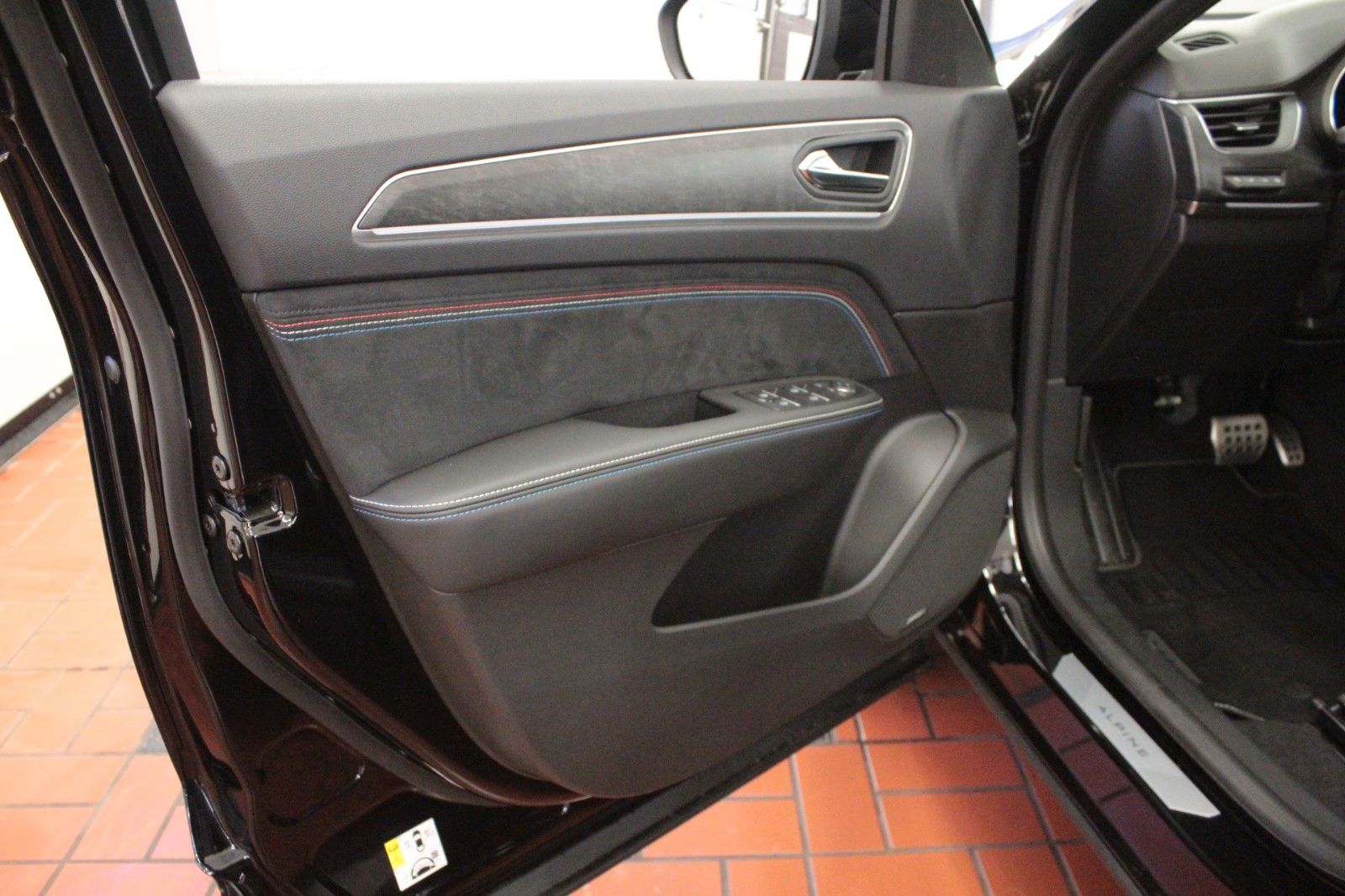 Fahrzeugabbildung Renault Arkana Mild Hybrid 160 EDC Esprit Alpine*15052*