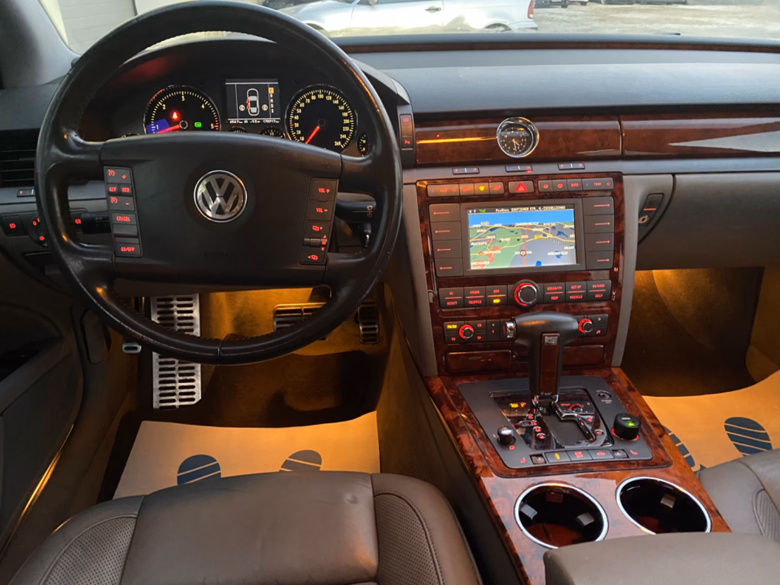 Volkswagen Phaeton V6 TDI *4Motion*Xenon*4xSitzhz.*Lang!
