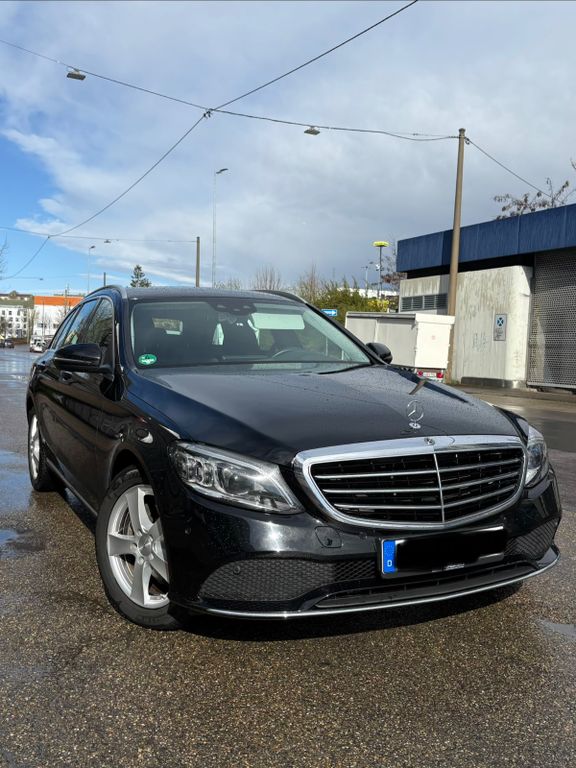 Image of Mercedes-Benz C 220