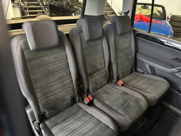 Volkswagen Touran Highline BMTStart-Stopp *LED*AHK*