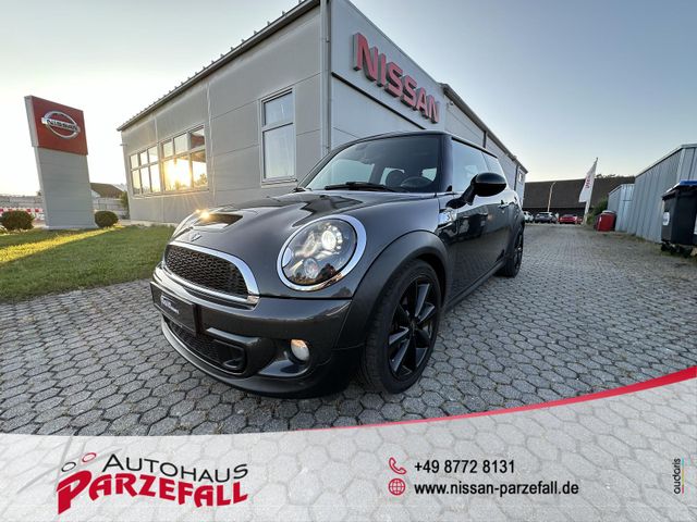 MINI Cooper S Bi-Xenon SHZ Pano Tempomat Klimaautomat